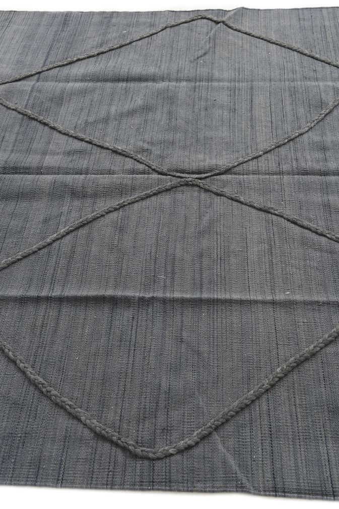 5' 9 x 7' 10 Hand Knotted Moroccan Wool Rug