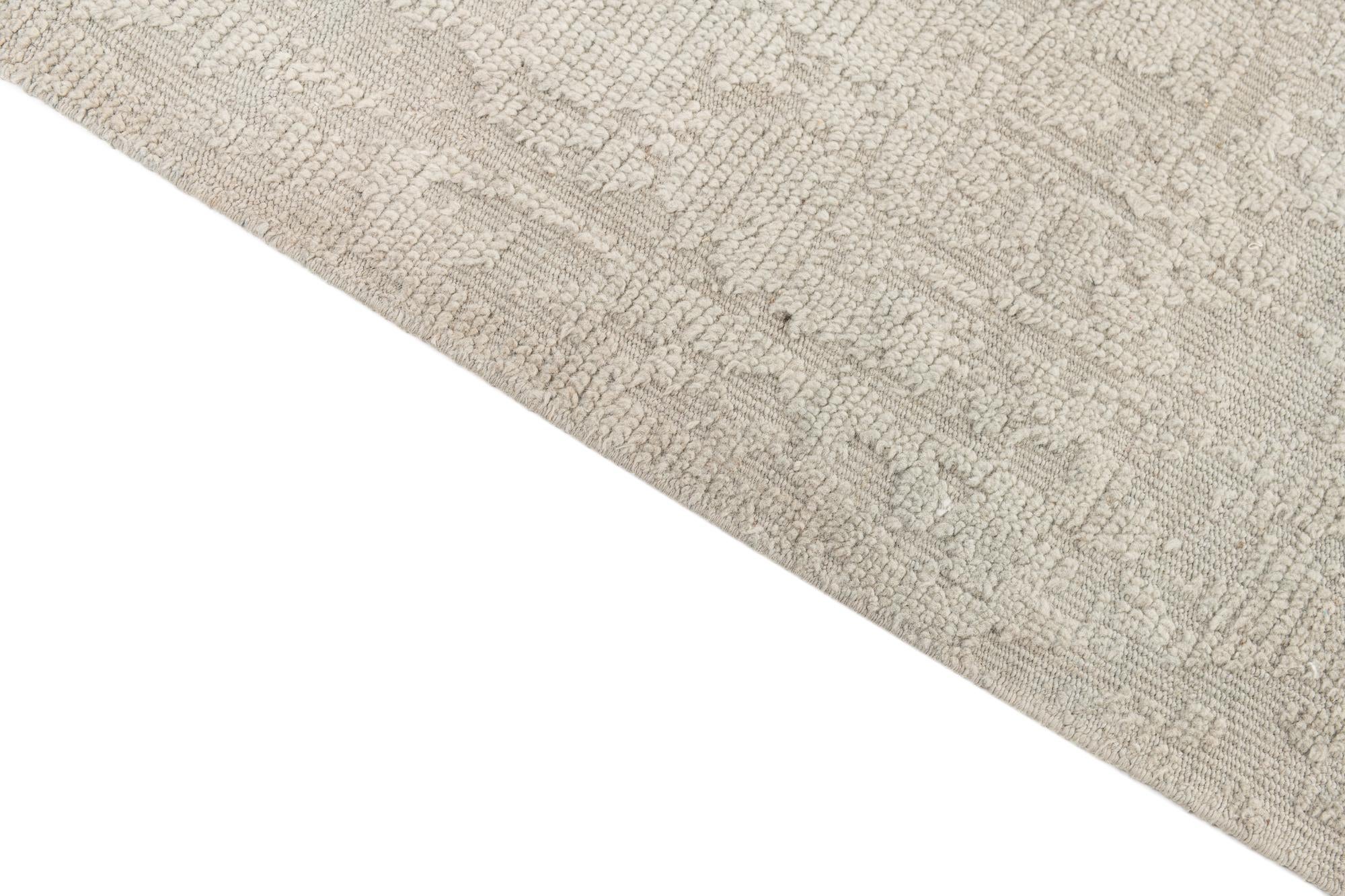 9' 10 x 14' 10 Hand Knotted Moroccan Wool Rug