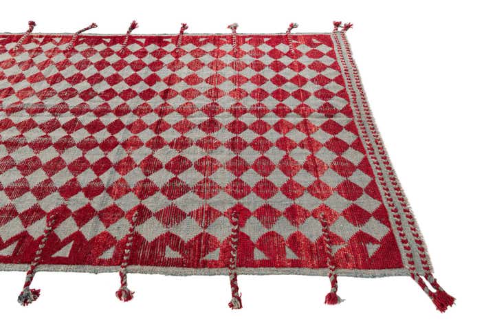5' x 7' 4 Hand Knotted Moroccan Wool Rug