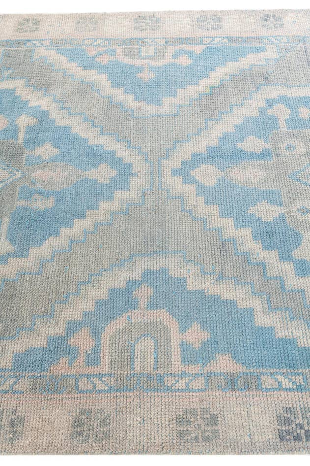 Detail image of 6' 7 x 9' 7 Hand Knotted Moroccan Wool Rug