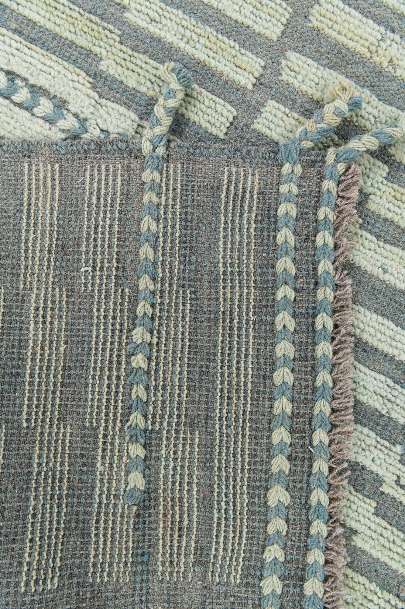 5' 9 x 8' 2 Hand Knotted Moroccan Wool Rug
