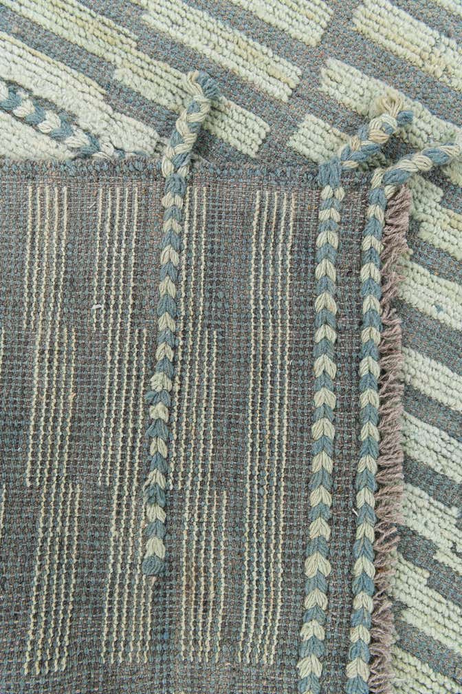 5' 9 x 8' 2 Hand Knotted Moroccan Wool Rug