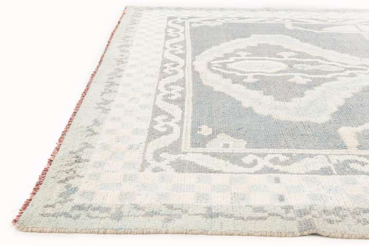 8' x 9' 10 Hand Knotted Moroccan Wool Rug