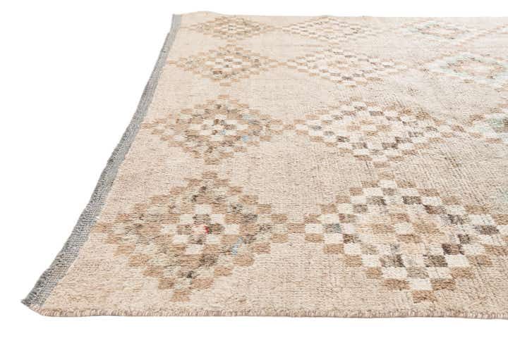 7' 9 x 10' 4 Hand Knotted Moroccan Wool Rug