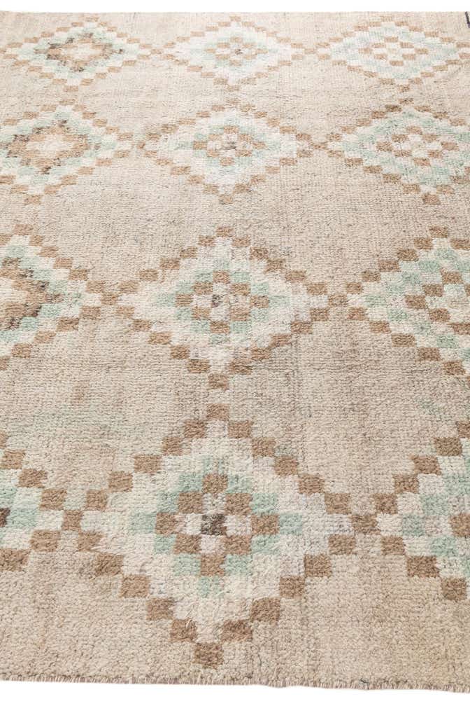 7' 9 x 10' 4 Hand Knotted Moroccan Wool Rug