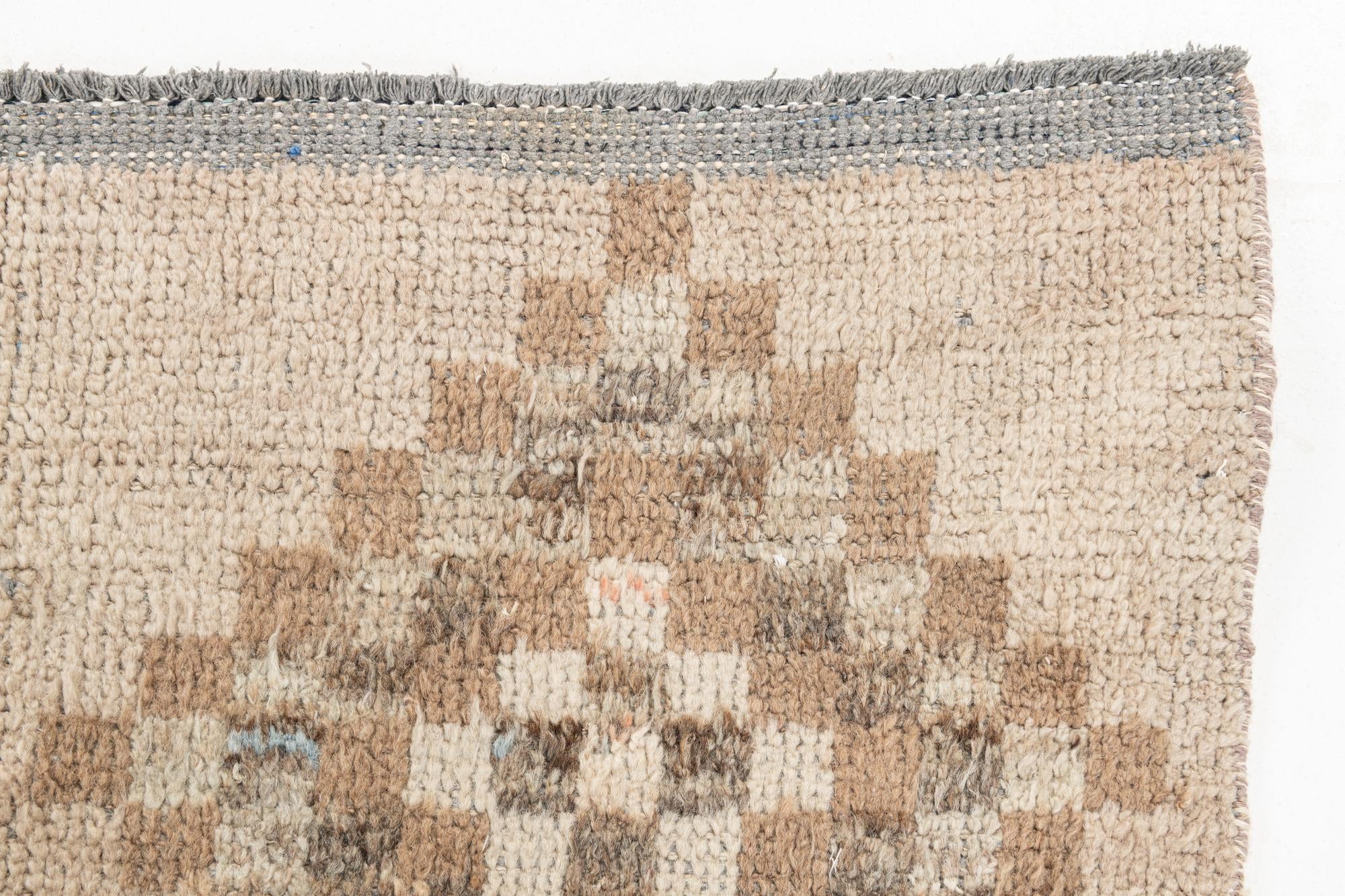 7' 9 x 10' 4 Hand Knotted Moroccan Wool Rug