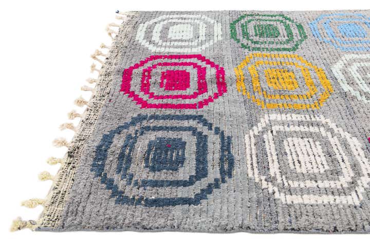5' x 7' 8 Hand Knotted Moroccan Wool Rug