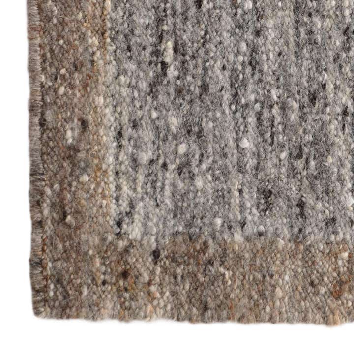 2' x 3' 1 Hand Knotted Moroccan Wool Rug