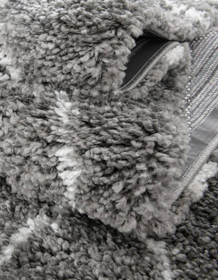 Detail image of 9' x 12' 2 Moroccan Shag Rug