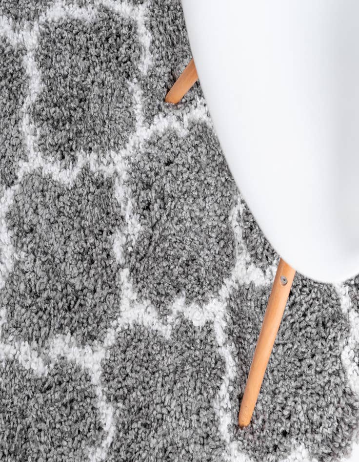 Detail image of 9' x 12' 2 Moroccan Shag Rug