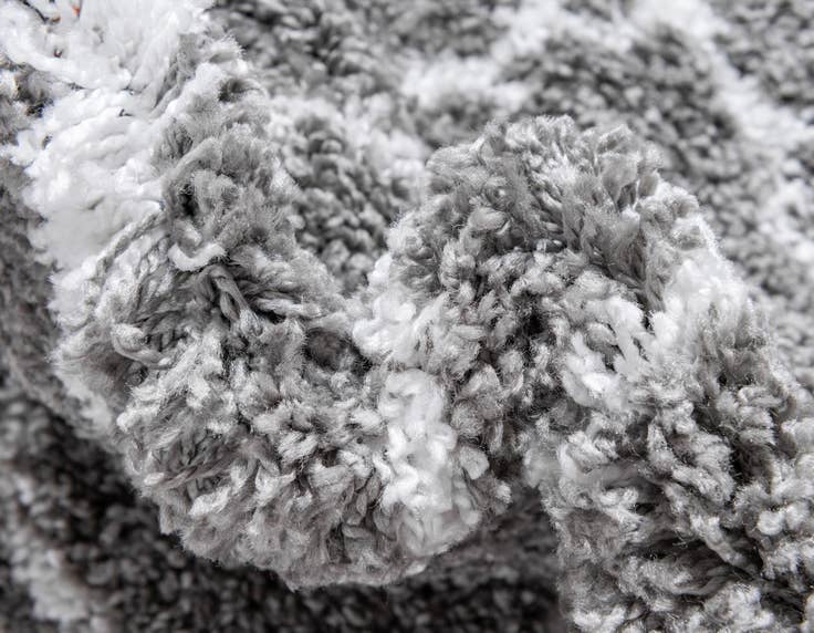 Detail image of 9' x 12' 2 Moroccan Shag Rug
