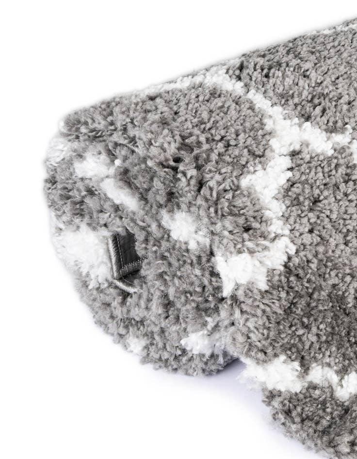 Detail image of 275cm x 370cm Marrakesh Shag Alfombra