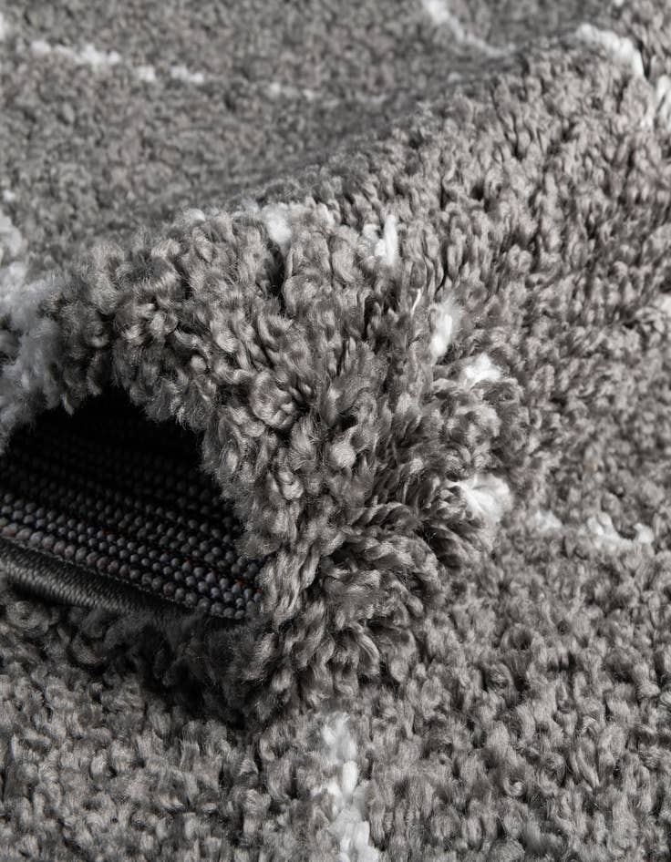 Detail image of 4' x 6' Moroccan Shag Rug