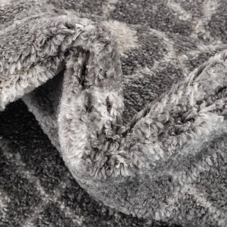 Detail image of 6' x 9' Moroccan Trellis Rug