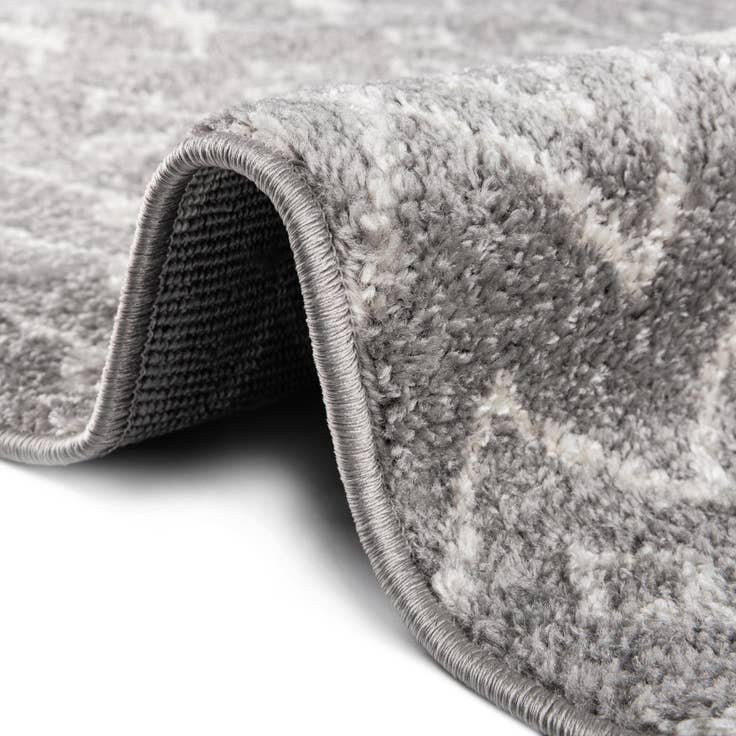 Detail image of 6' x 9' Moroccan Trellis Rug