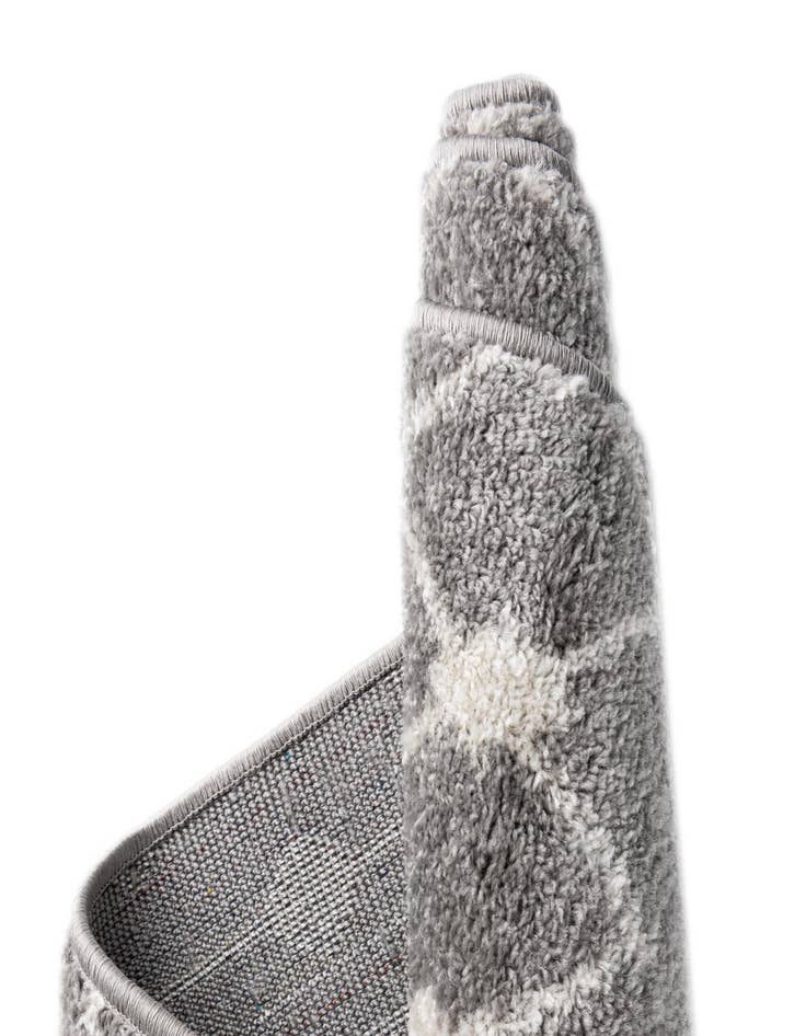 Detail image of 6' x 9' Moroccan Trellis Rug