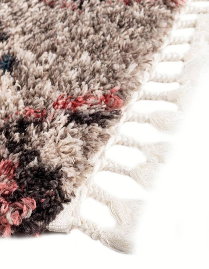 Detail image of 5' x 7' Morocco Rug