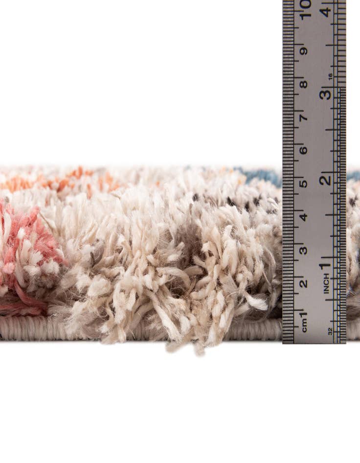 Detail image of 2' 6 x 4' Morocco Rug