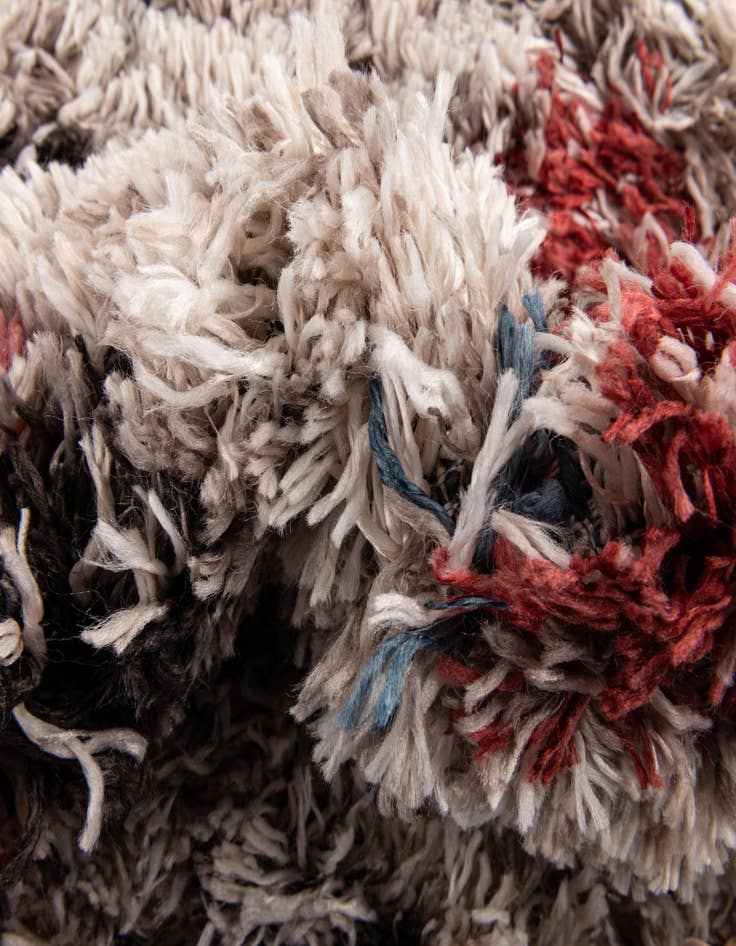 Detail image of 2' 6 x 4' Morocco Rug