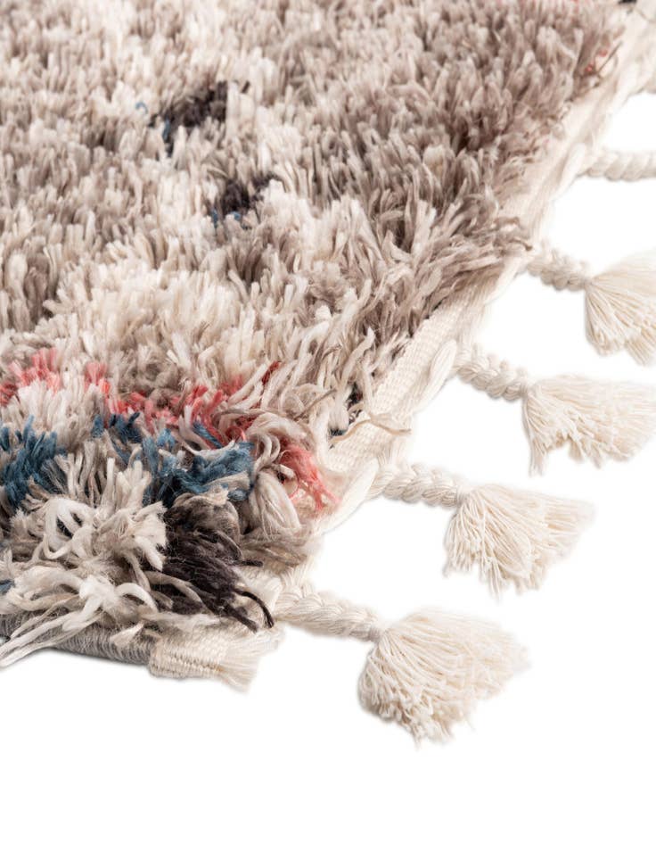 Detail image of 5' x 7' Morocco Rug