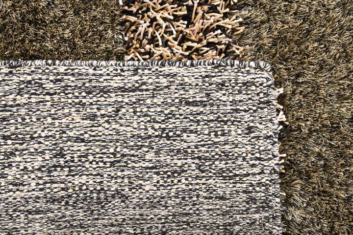 5' x 6' 7 Hand Knotted Multi-Tone Shag Rug