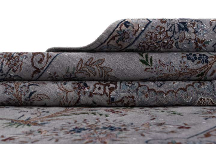 4' x 6' 2 Nain Rug