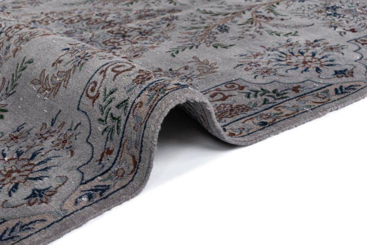 Detail image of 4' x 6' 2 Nain Rug