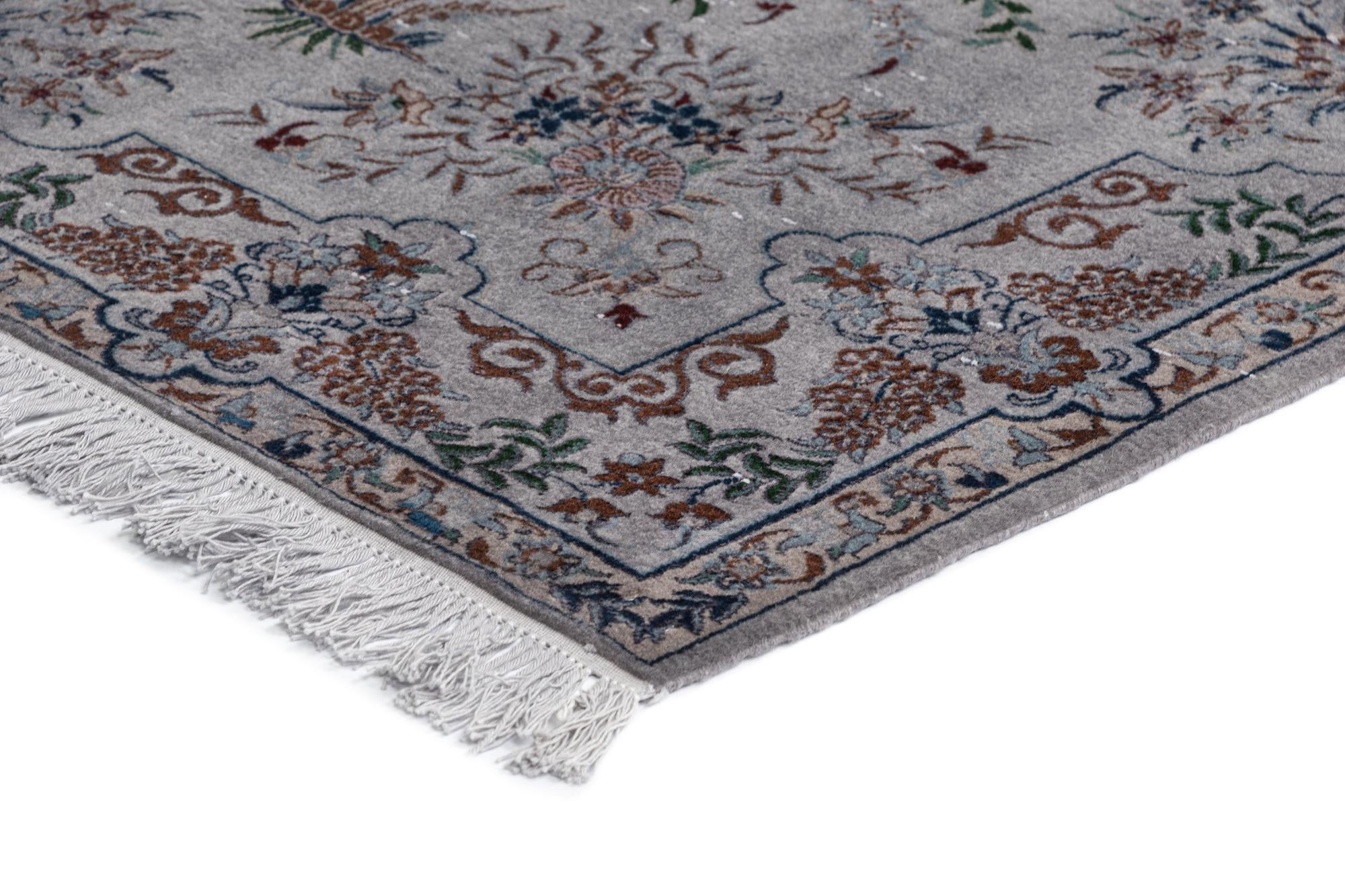 4' x 6' 2 Nain Rug