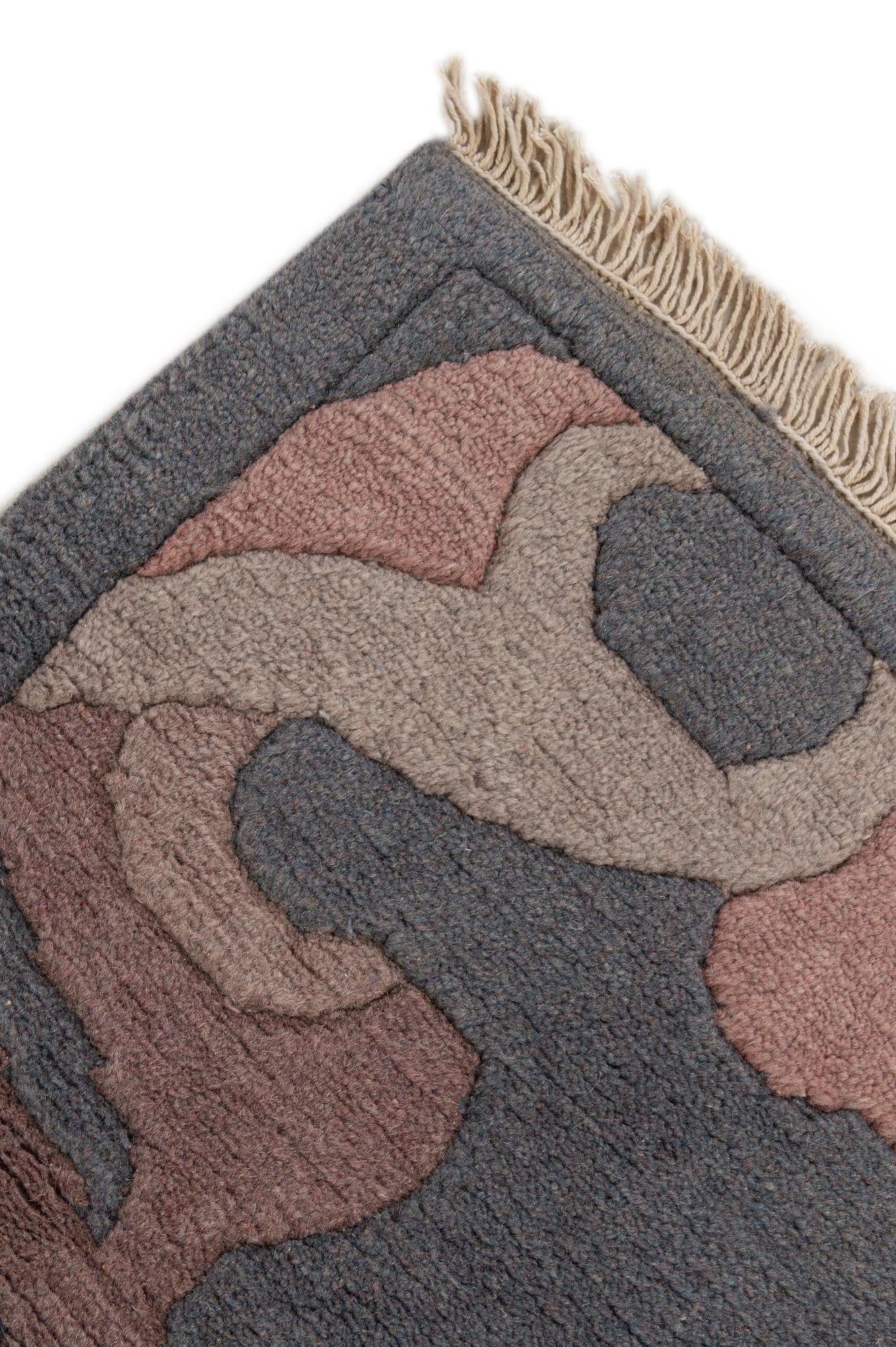 4' x 5' 9 Hand Knotted Nepal Wool Rug