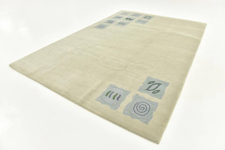 Detail image of 6' 8 x 10' Hand Knotted Nepal Wool Rug