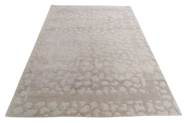 5' 8 x 7' 9 Hand Knotted Nepal Wool Rug