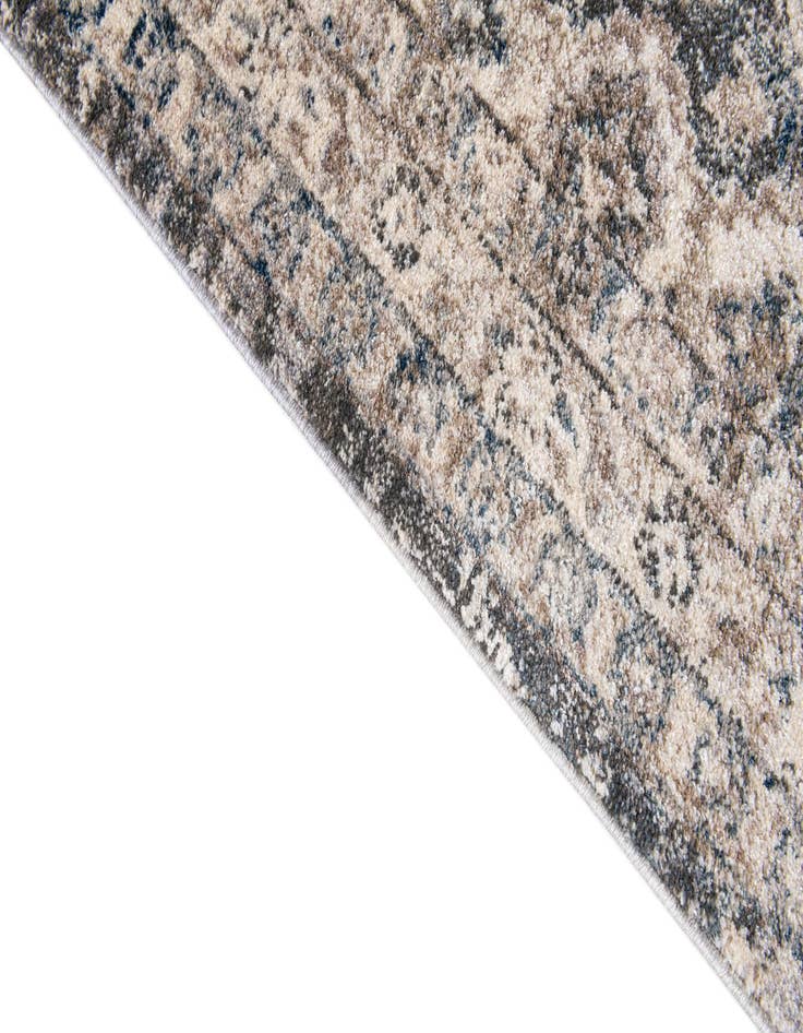 Detail image of 5' x 7' 10 Newport Rug