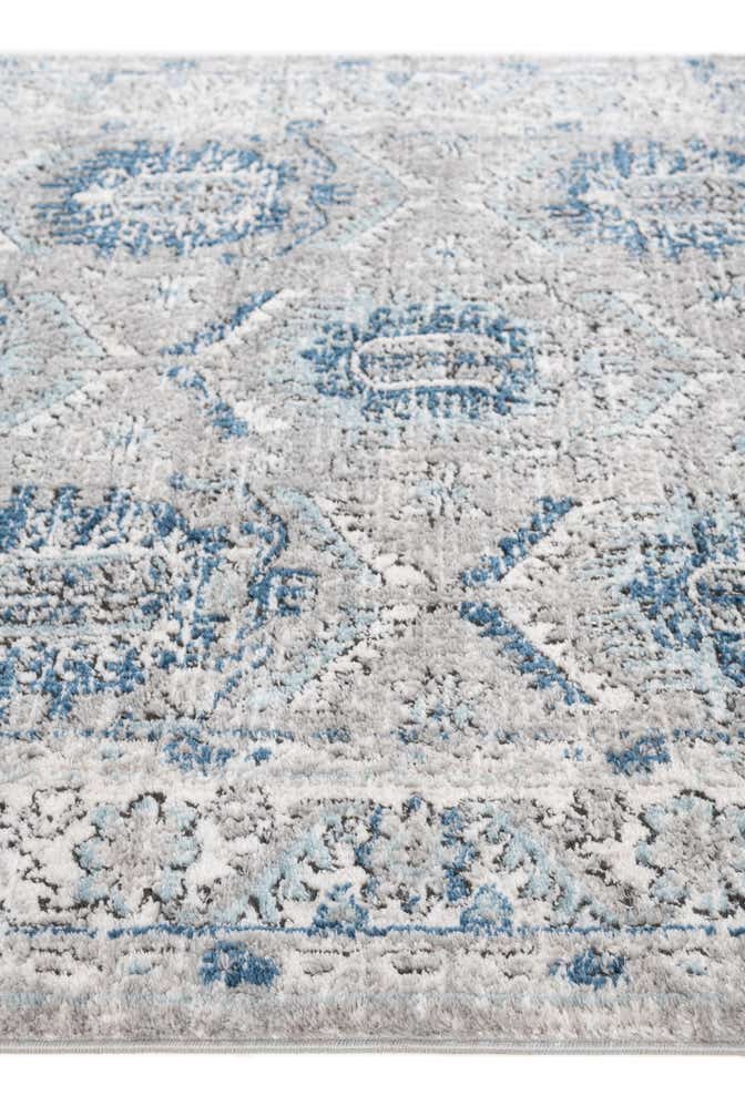 5' 4 x 7' 4 Nyla Rug