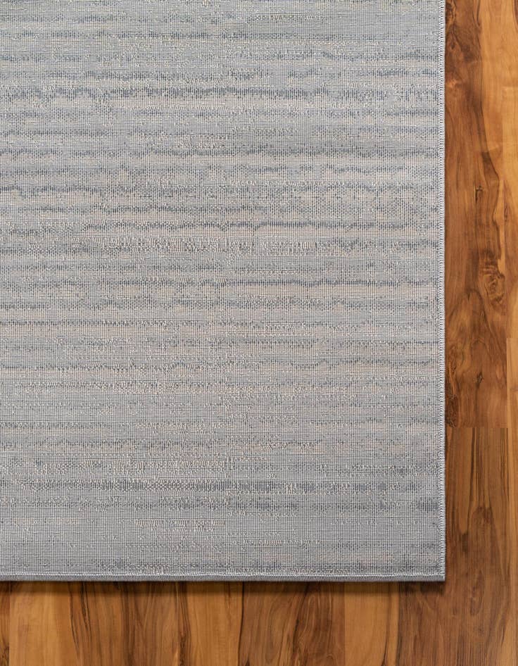 Detail image of 5' x 8' Oasis Rug