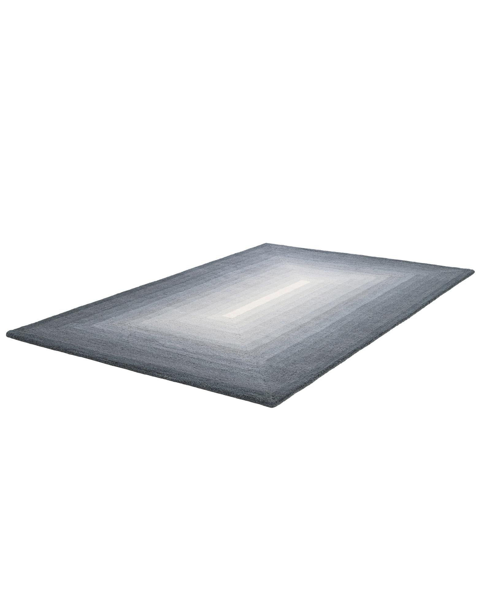 4' 1 x 6' 1 Ombre Wool Rug