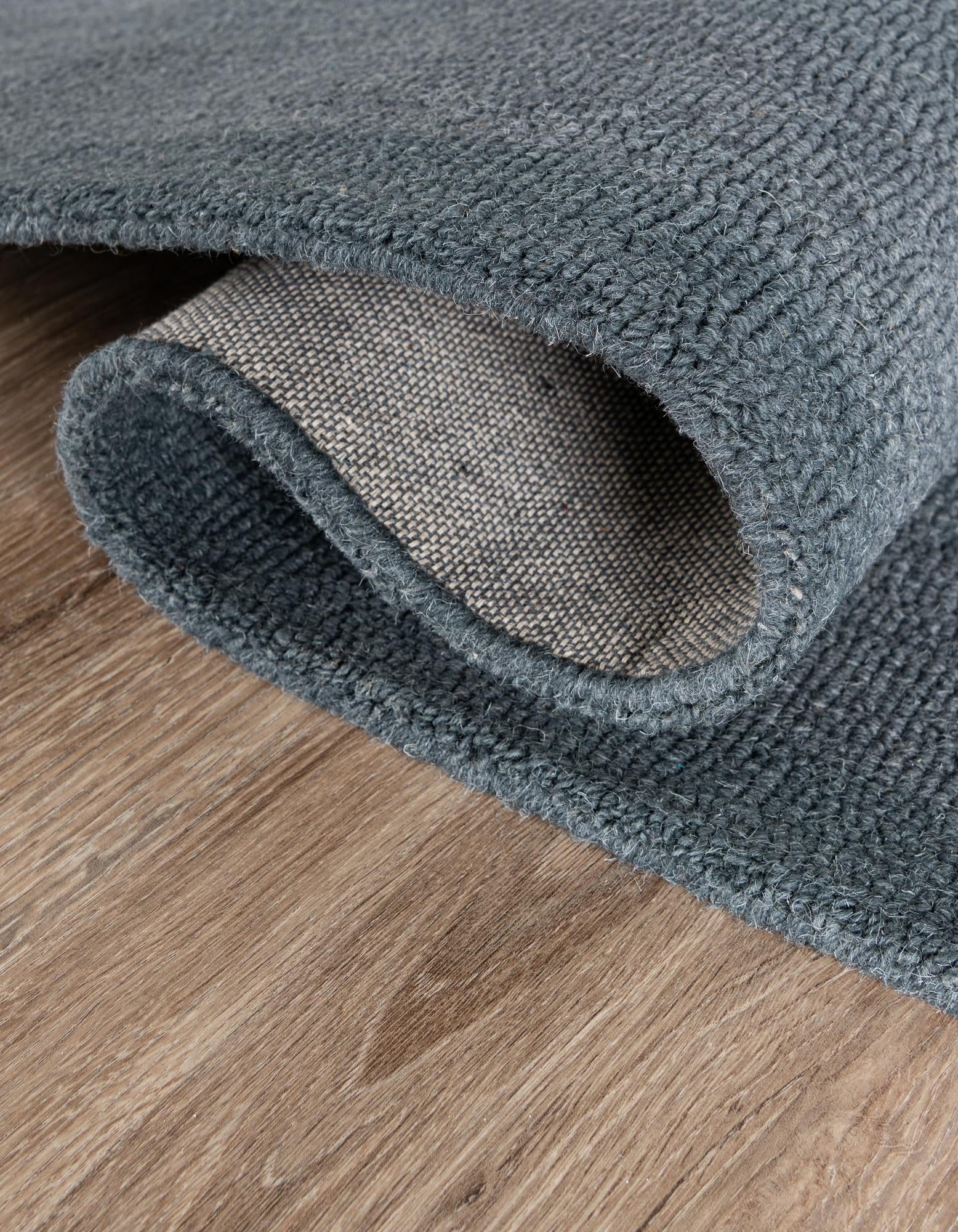 7' 10 x 10' Ombre Wool Rug