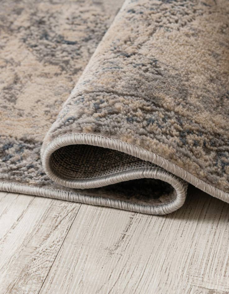 Detail image of 2' 2 x 3' Oregon Rug