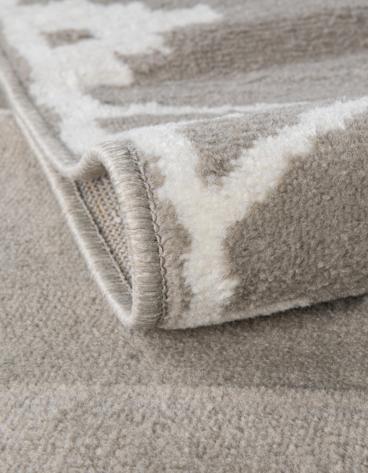 10' x 13' Oslo Rug