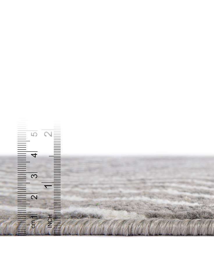 Detail image of 10' x 14' Oslo Rug