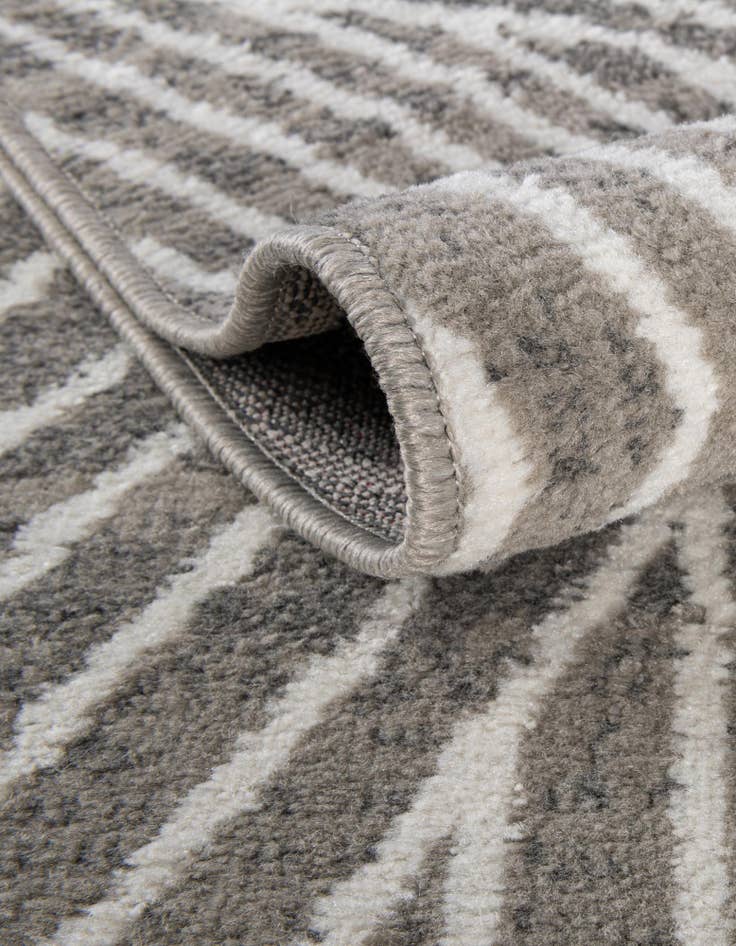 Detail image of 10' x 14' Oslo Rug