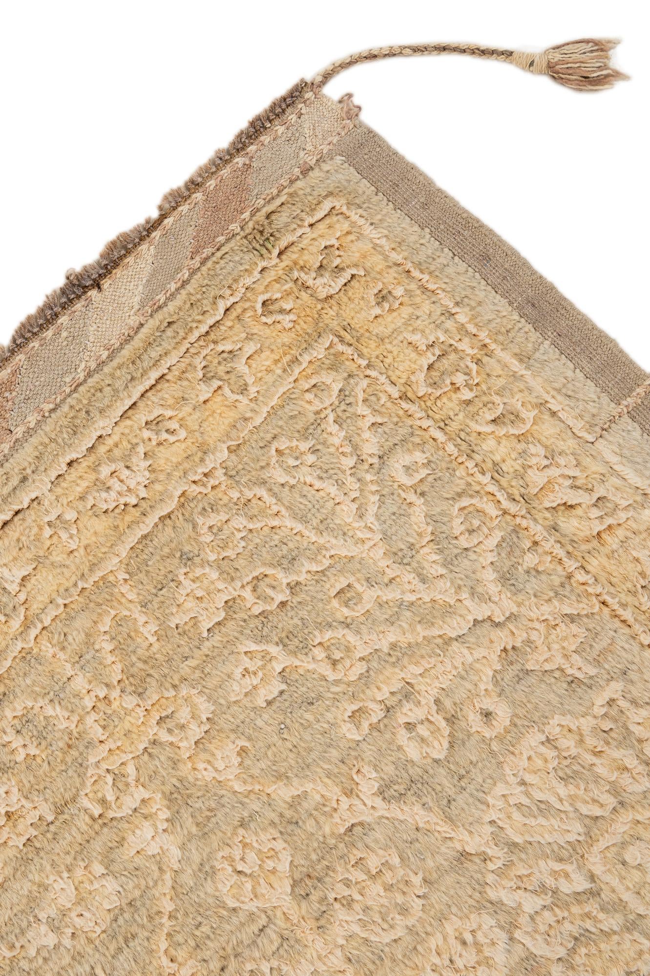 5' 11 x 7' 10 Hand Knotted Oushak Wool Rug