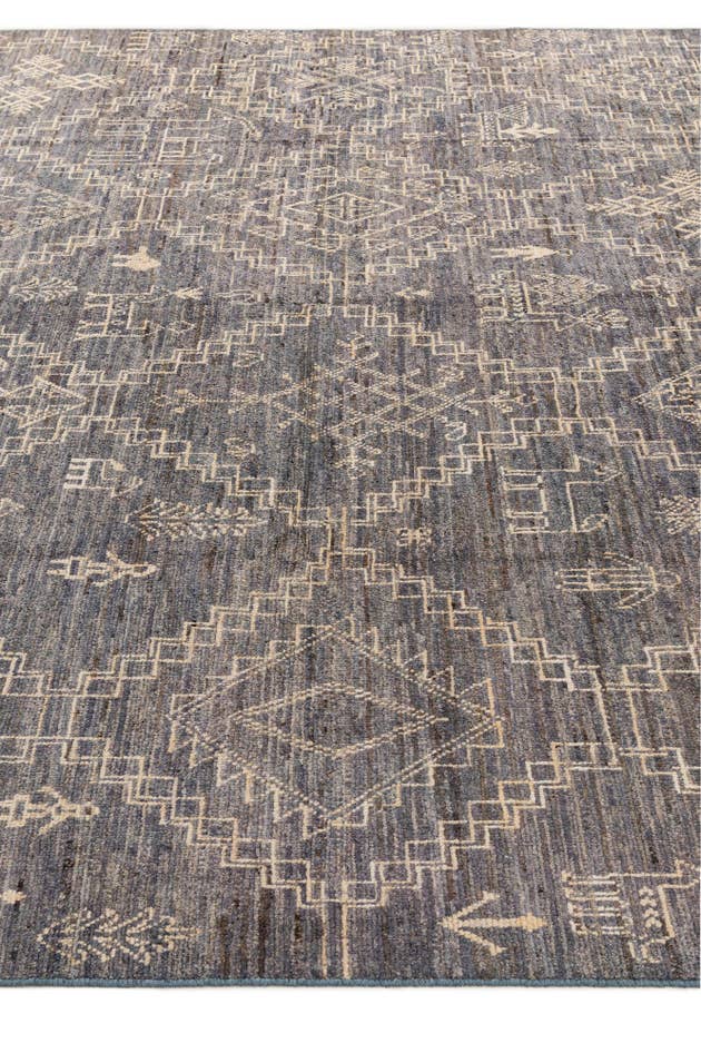 Detail image of 10' 2 x 14' 2 Hand Knotted Oushak Wool Rug