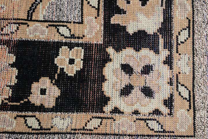 9' 10 x 14' Hand Knotted Oushak Wool Rug