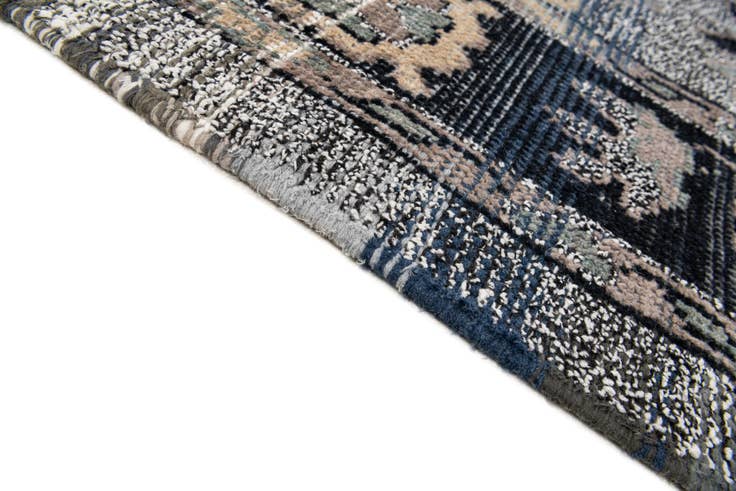 Detail image of 8' 3 x 10' 3 Hand Knotted Oushak Wool Rug