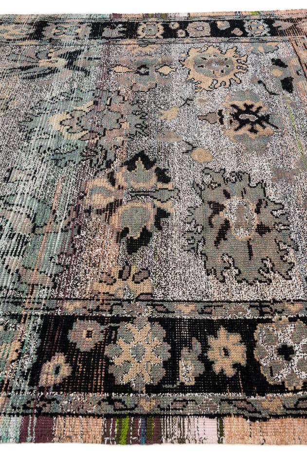 Detail image of 8' 1 x 9' 8 Hand Knotted Oushak Wool Rug