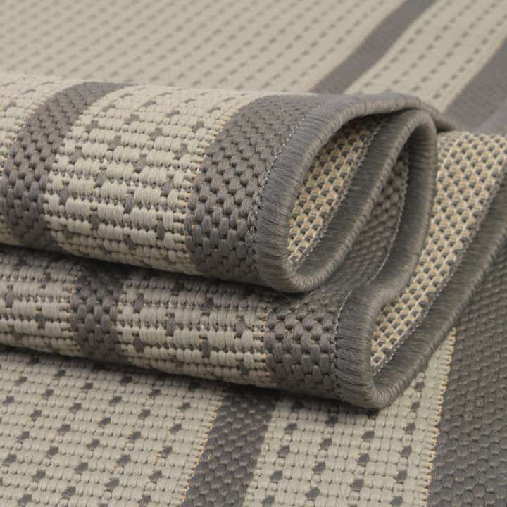 4' x 6' Easy-Clean Border Indoor / Outdoor Rug