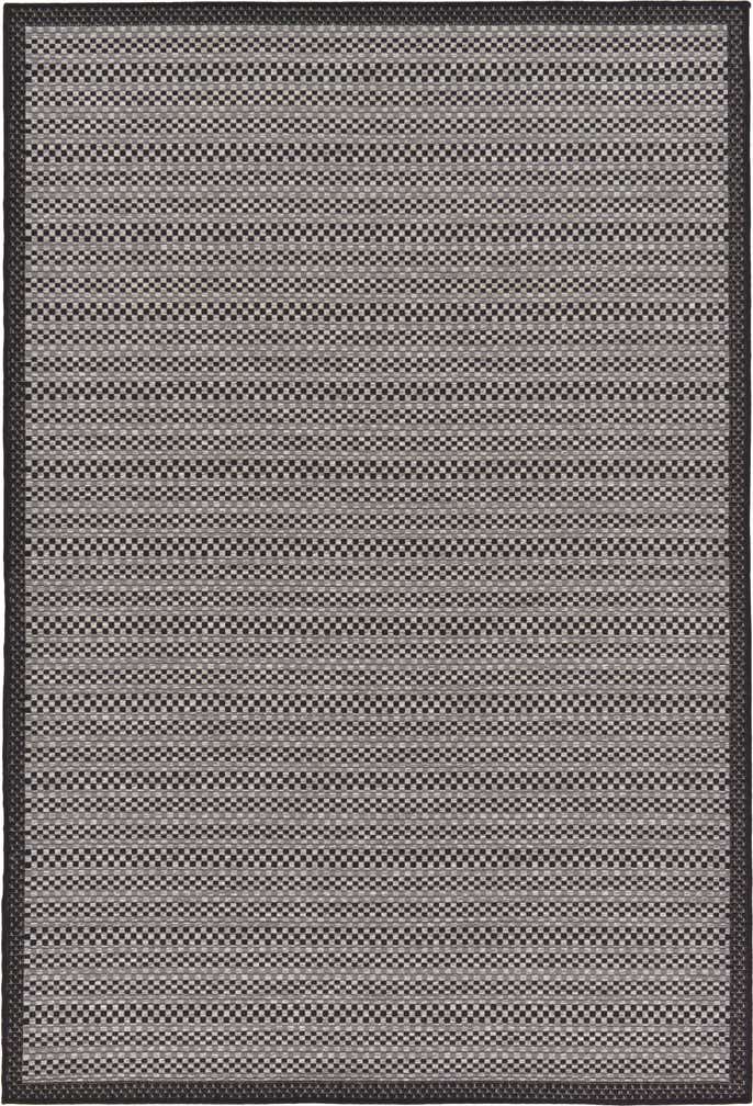 5' 3 x 8' Easy-Clean Border Indoor / Outdoor Rug