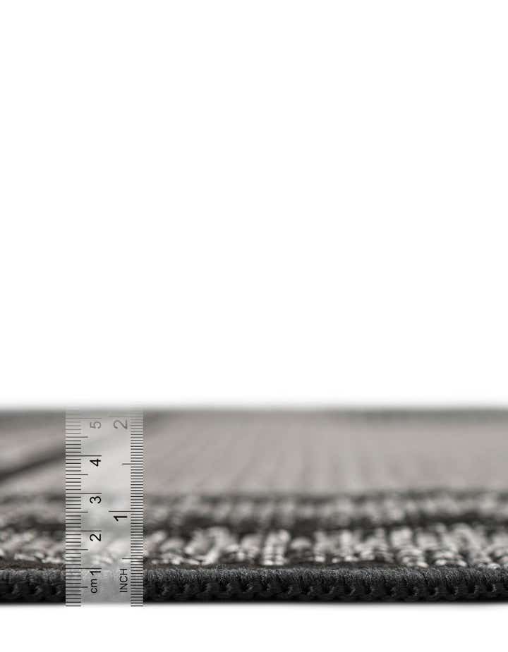 3' 3 x 5' Easy-Clean Border Indoor / Outdoor Rug