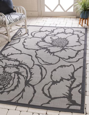 3' 3 x 5' Easy-Clean Botanical Indoor / Outdoor Rug