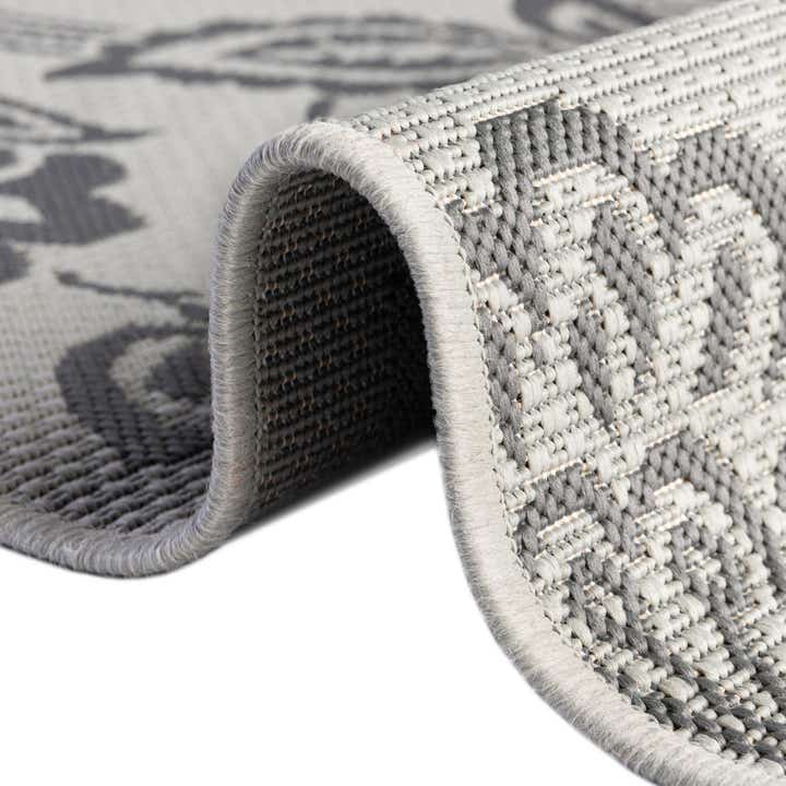 6' x 9' Easy-Clean Botanical Indoor / Outdoor Rug